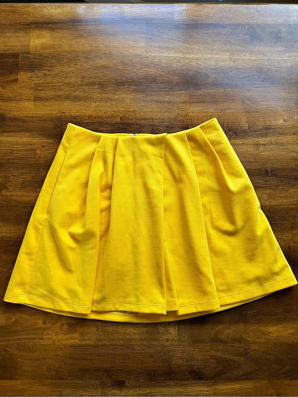 Mural Yellow A-Line Skirt Size Medium Like New